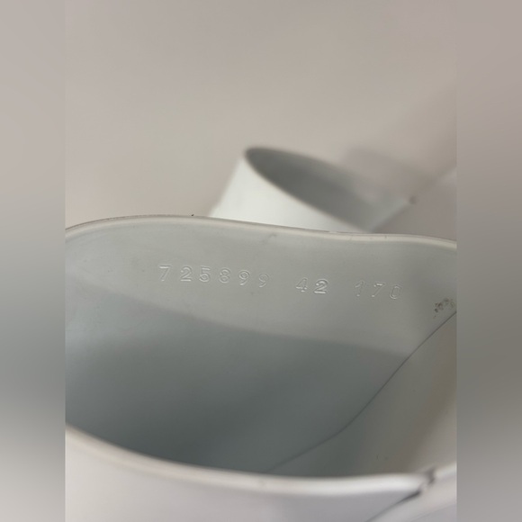 Gucci Women's White Platform Rubber Mules - Picture 9 of 10